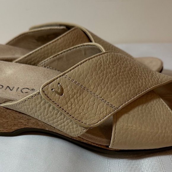 Vionic Leather Slide Sandals in Beige - Picture 2 of 4